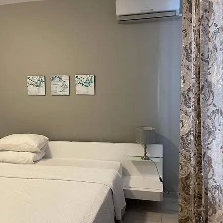 74 Temple Point 3 Bedroom Apt Appartement